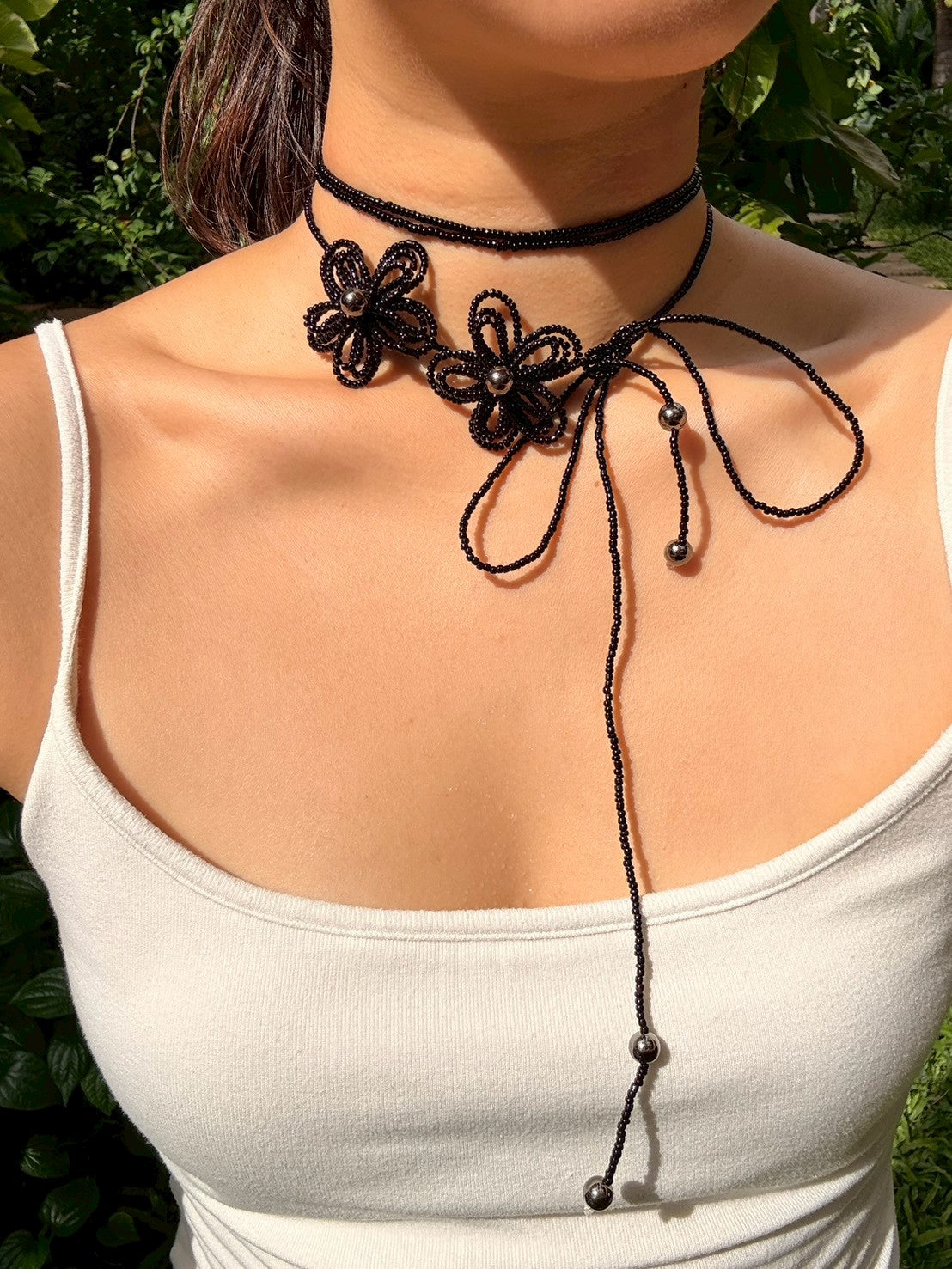 Black Daisy Beaded Flower Necklace
