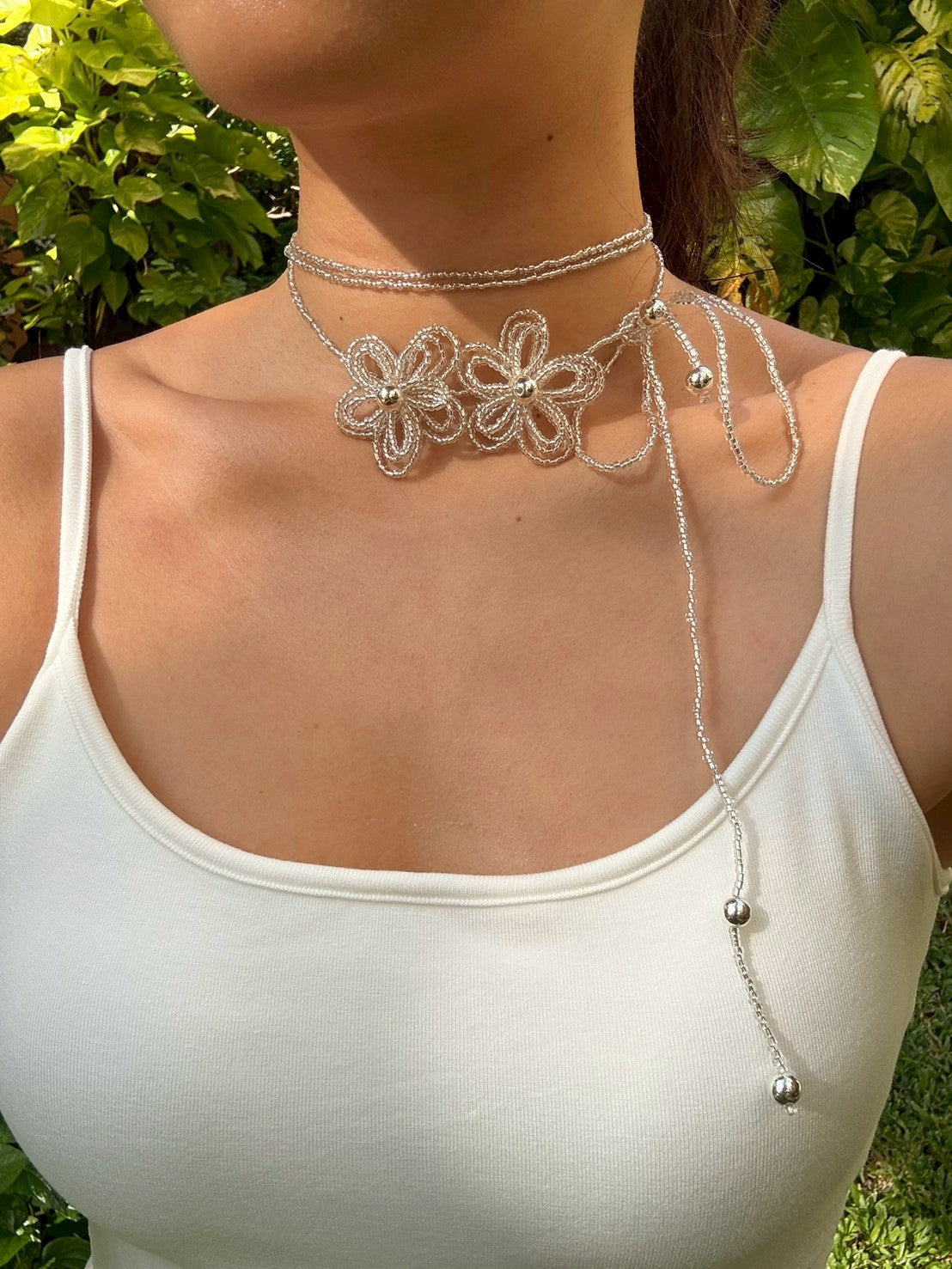 Silver Daisy Beaded Flower Necklace
