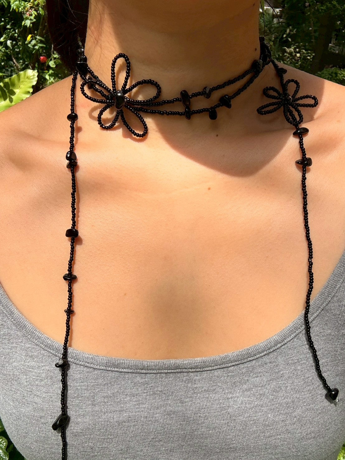 Black Daisy Beaded Flower Necklace